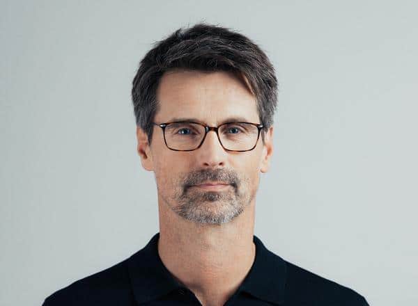 Nové ľahké minimalistické okuliare na čítanie