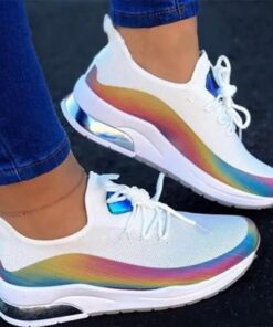 Priedušné šnurovacie tenisky